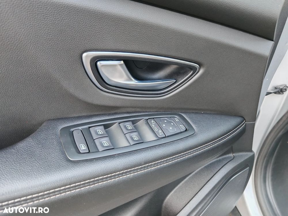 Renault Scenic BLUE dCi 120 BUSINESS EDITION - 6