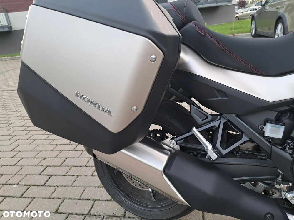 Honda NT - 10
