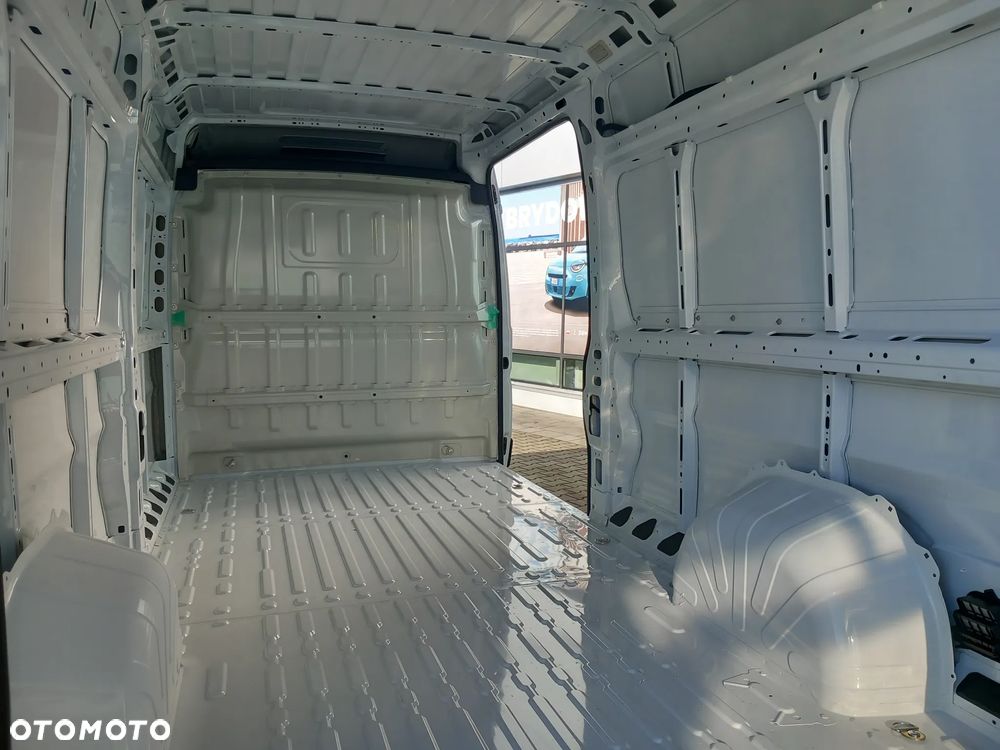 Fiat E-Ducato Furgon L3H2 3,5t 110kWh - 18