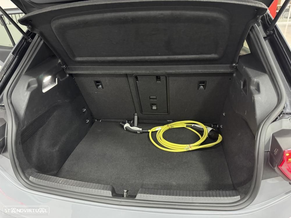 VW ID.3 58 kWh 1st - 44
