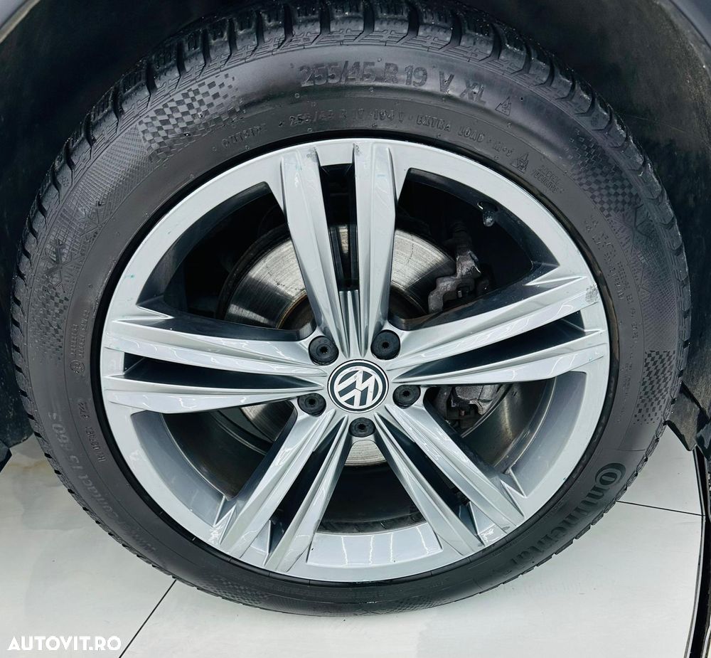 Volkswagen Tiguan - 9