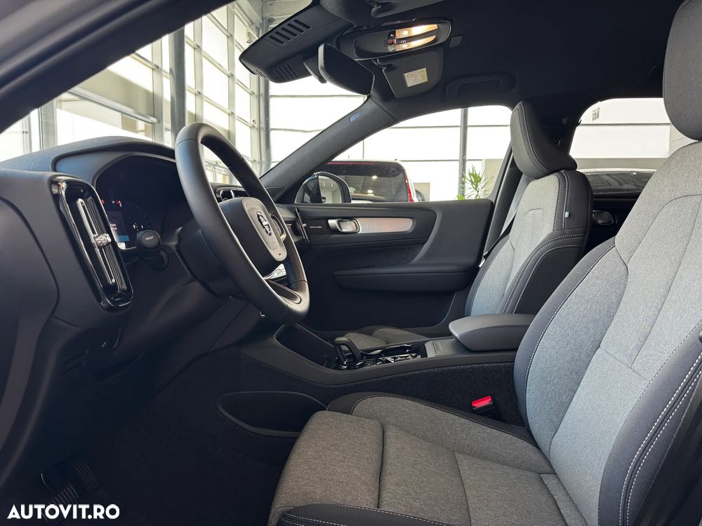 Volvo XC 40 B3 AT FWD MHEV Plus Dark - 10