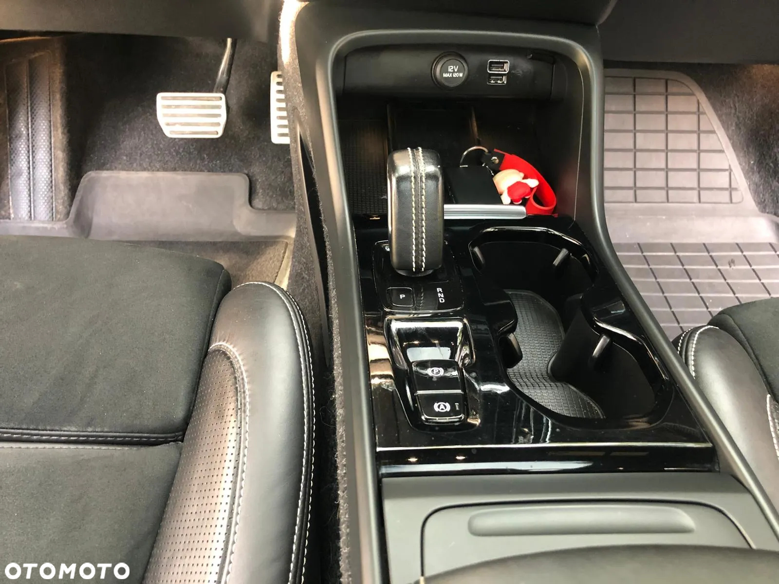 Volvo XC 40 T5 AWD R-Design - 28