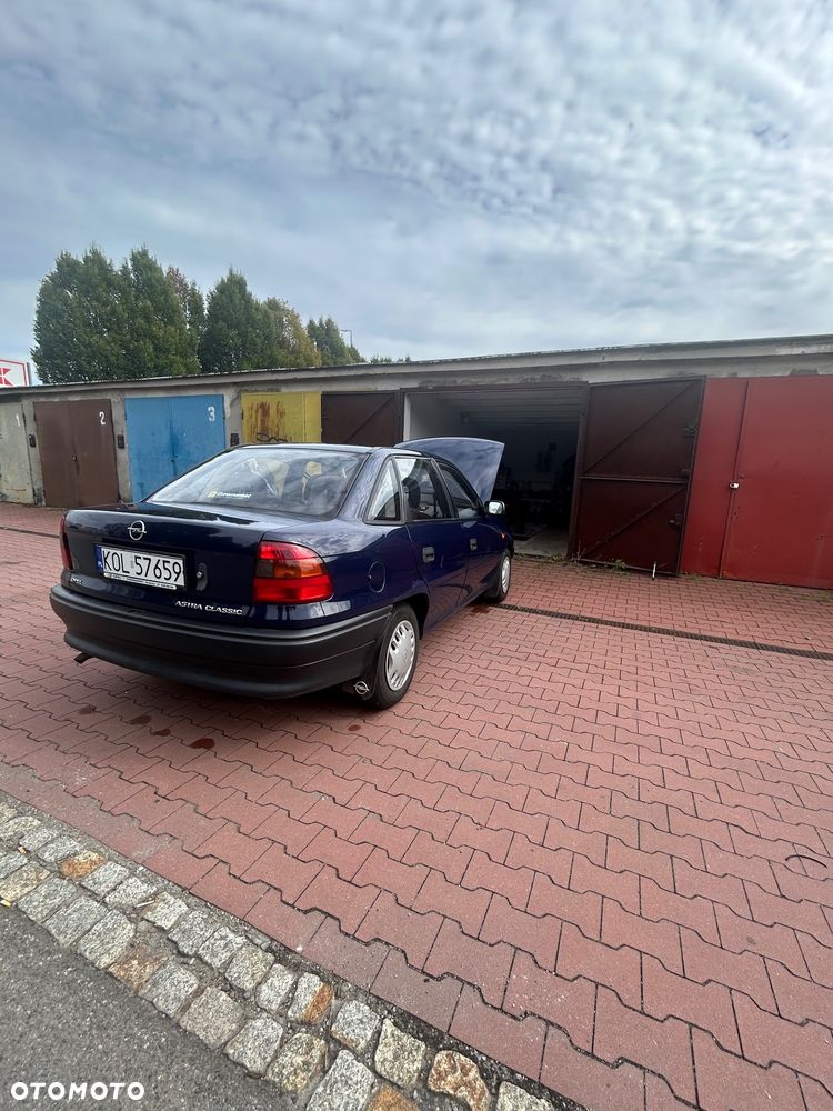 Opel Astra 1.4 GL - 37