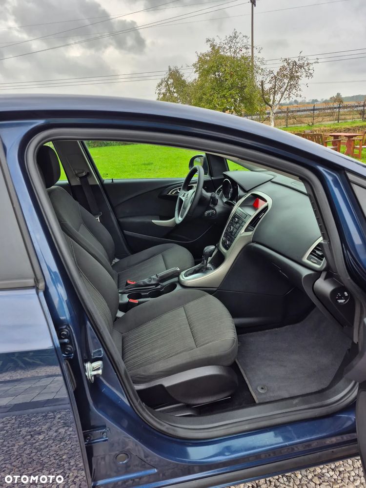 Opel Astra - 24