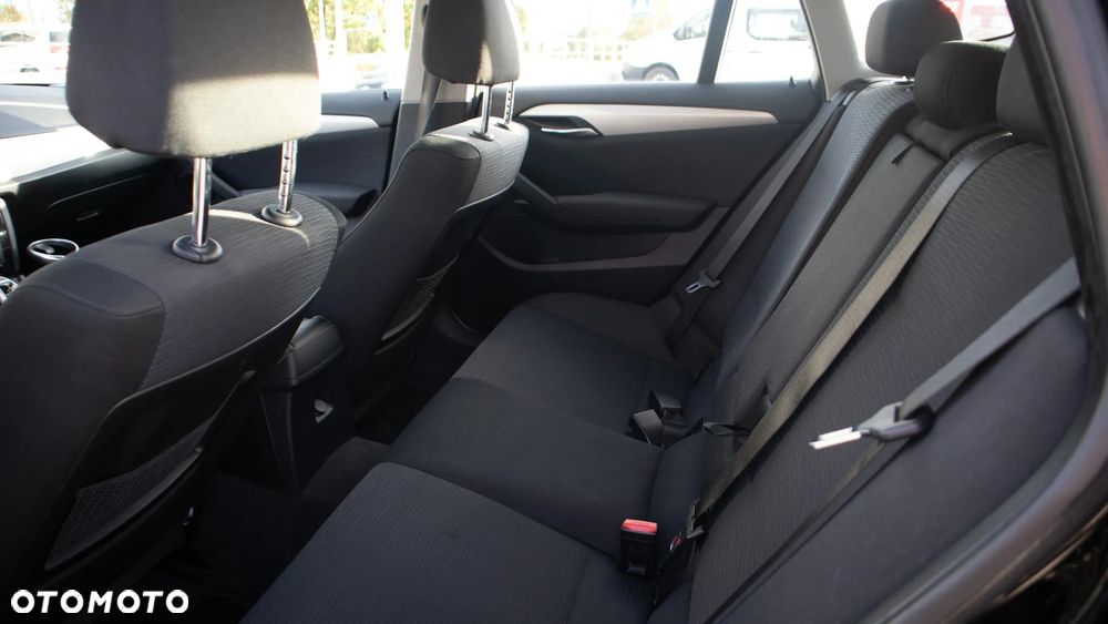 BMW X1 sDrive18d - 17