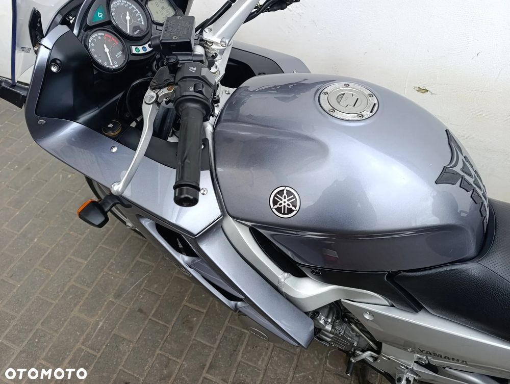 Yamaha FJR - 12