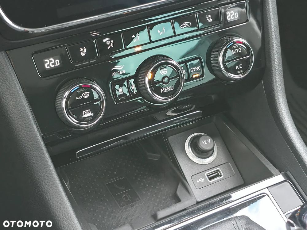 Skoda Superb 2.0 TDI SCR 4x4 L&K DSG - 39