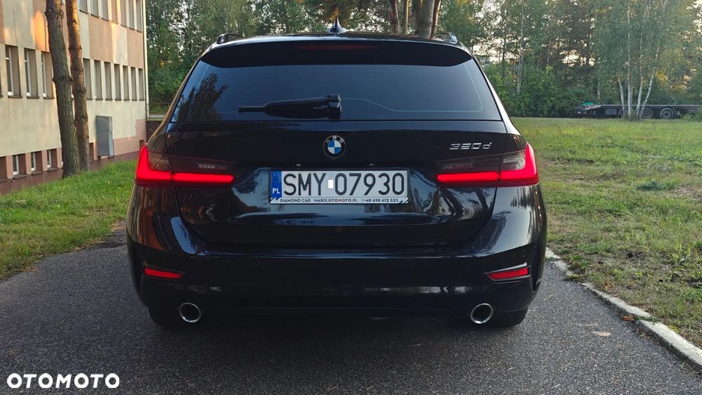 BMW Seria 3 320d Sport Line - 8