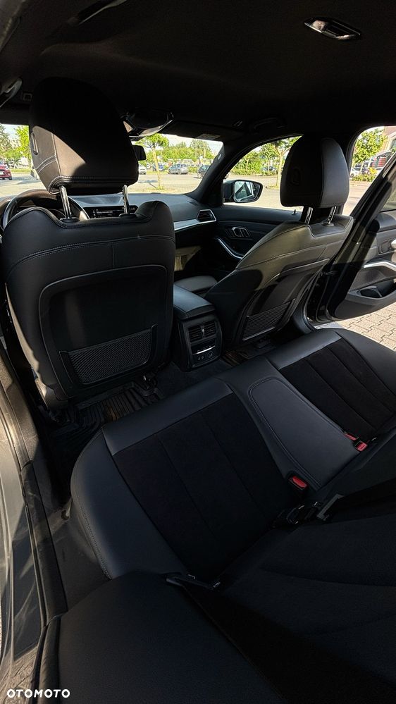 BMW Seria 3 330i xDrive M Sport sport - 14