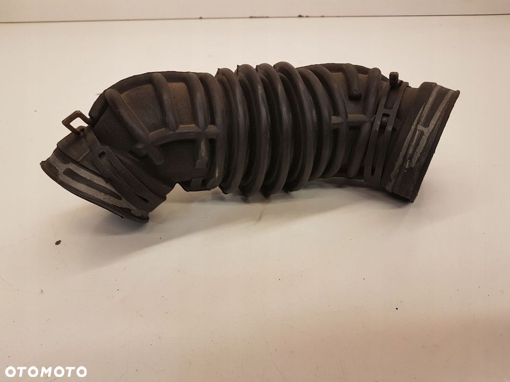 RURA WĄŻ POWIETRZA AUDI A4 B7 2,0 TFSI 8E0133356D - 2