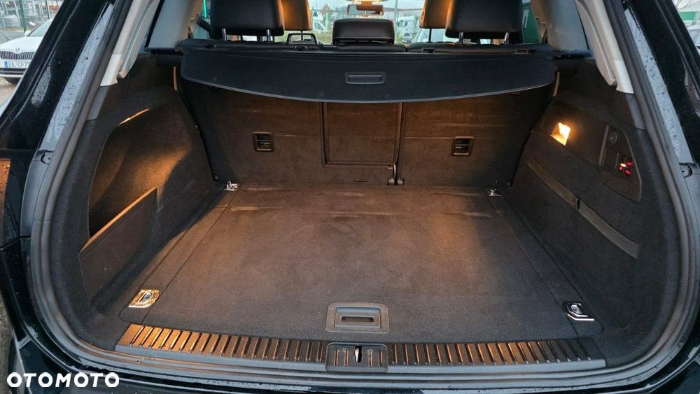 Volkswagen Touareg - 24