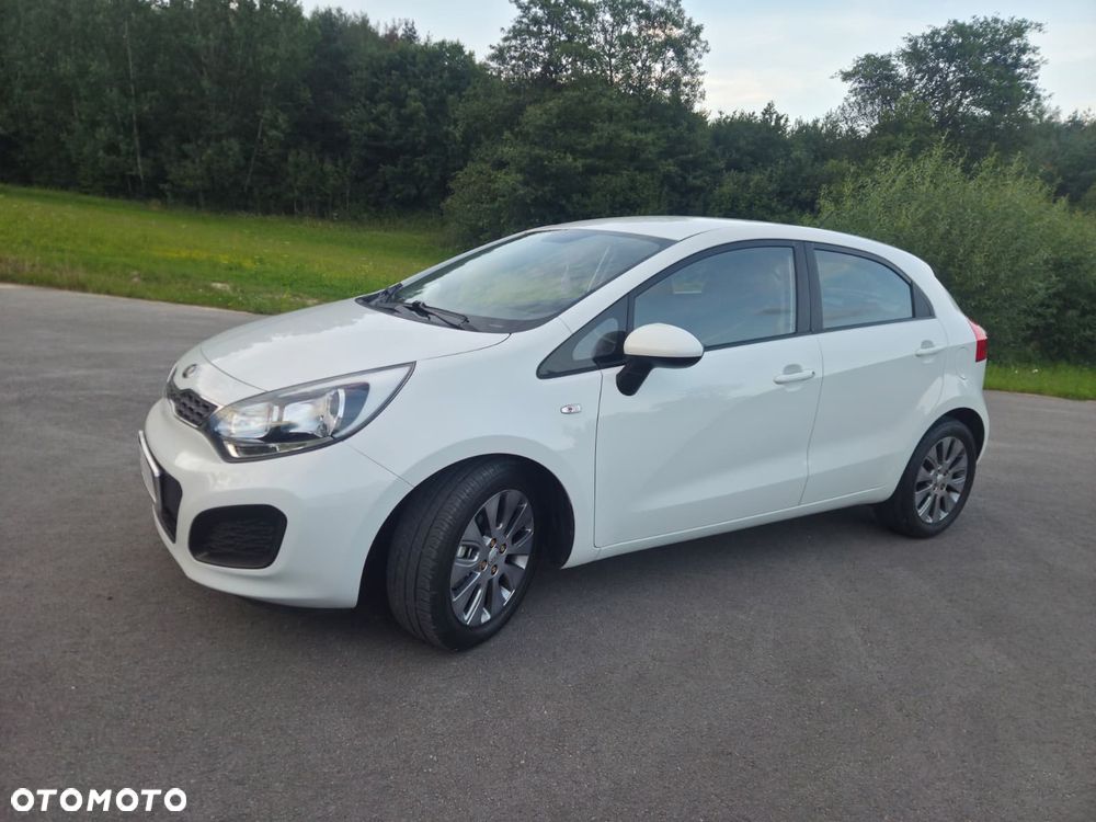 Kia Rio 1.2 Attract - 12