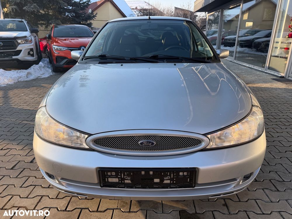 Ford Mondeo - 11