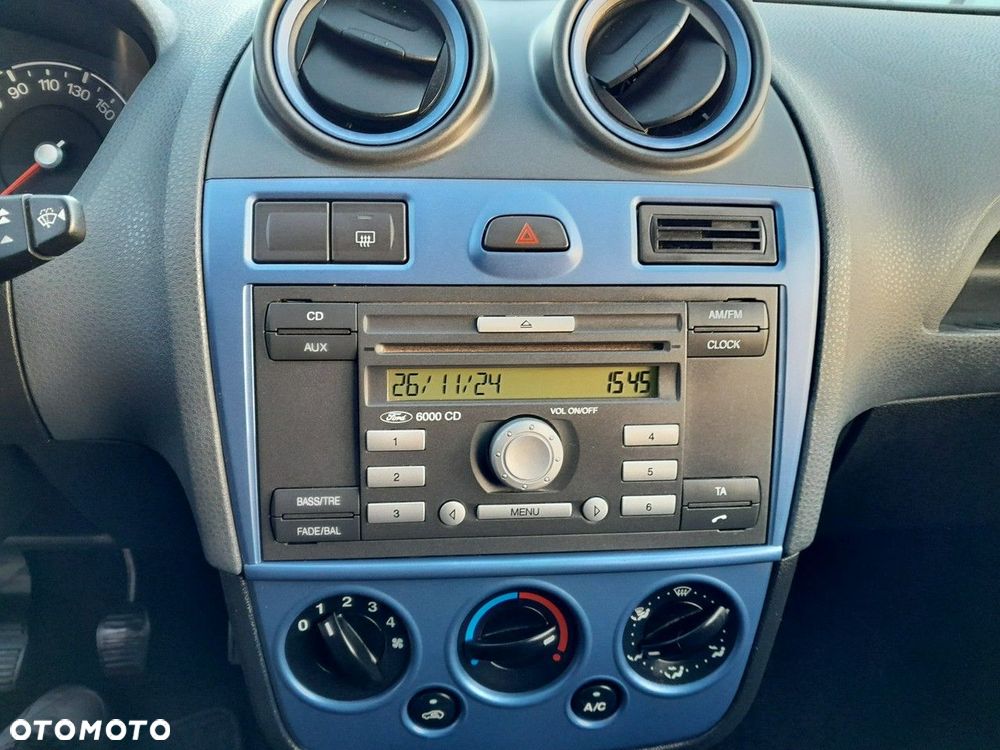 Ford Fiesta 1.3 Ambiente - 16