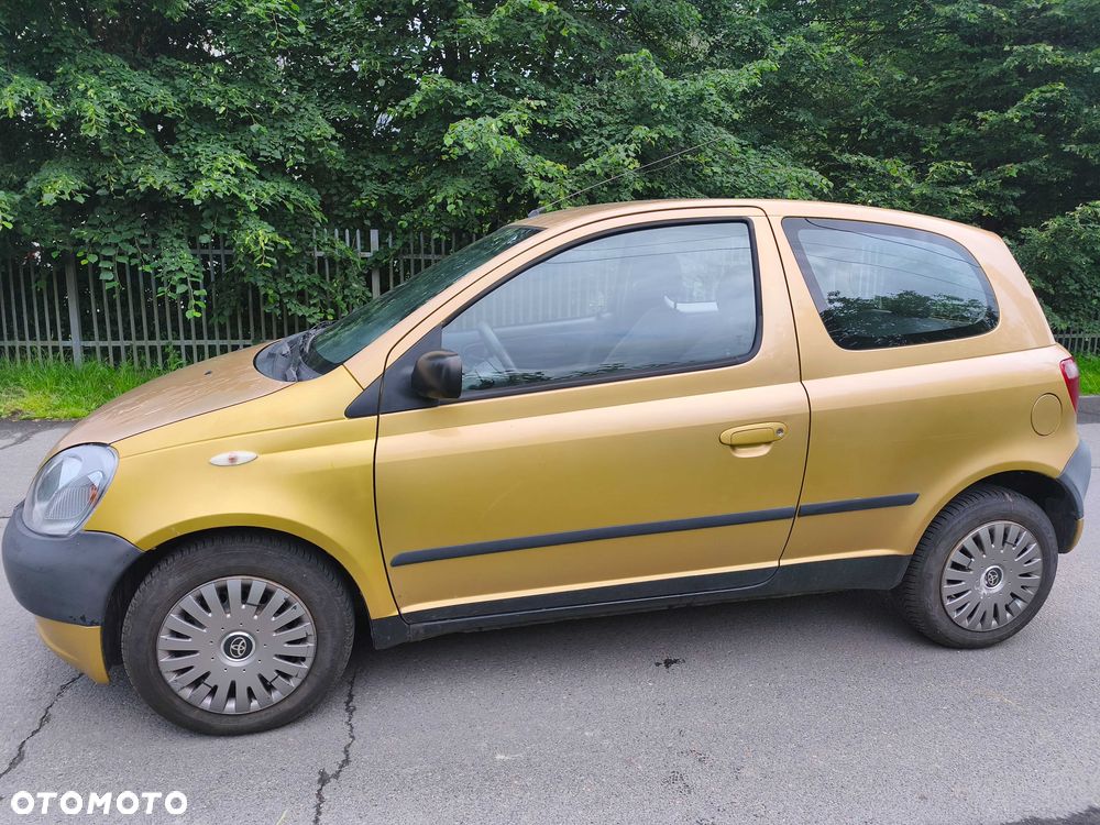 Toyota Yaris - 4
