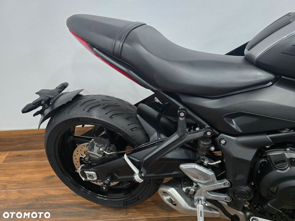 Triumph Trident - 23