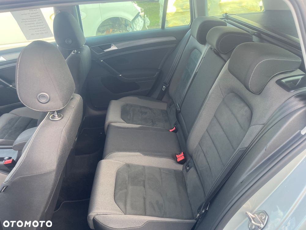 Volkswagen Golf 2.0 TDI SCR DSG Comfortline - 13