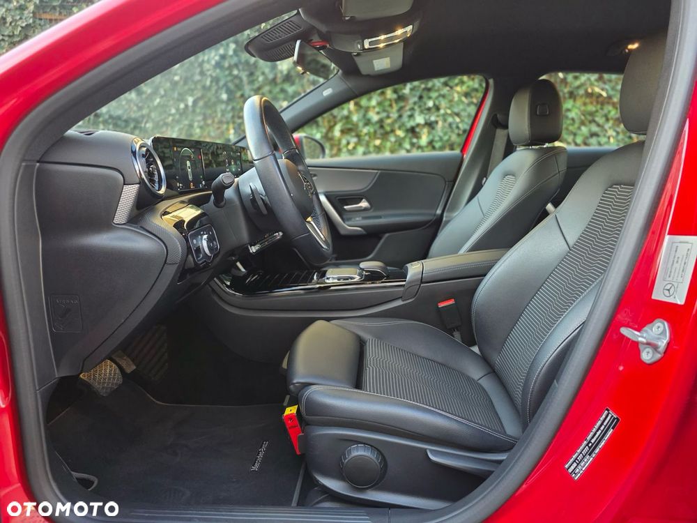 Mercedes-Benz Klasa A 180 7G-DCT - 18