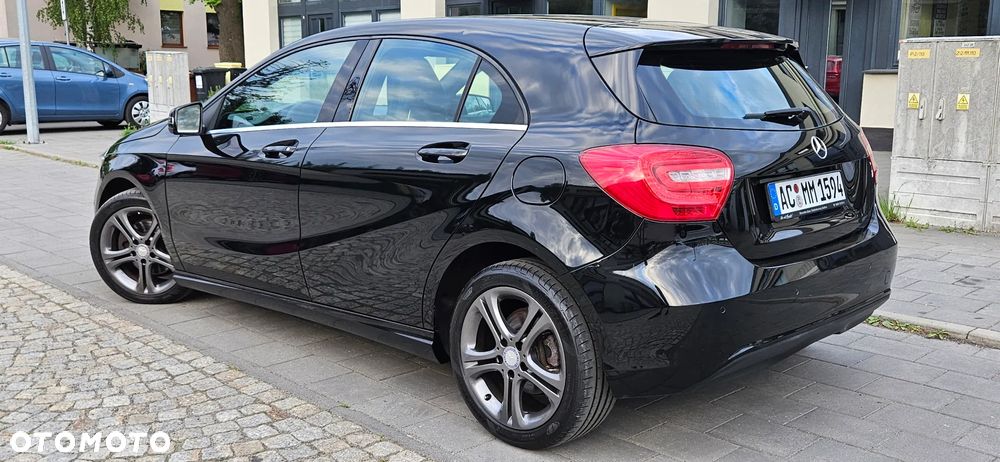 Mercedes-Benz Klasa A 180 (BlueEFFICIENCY) Style - 32