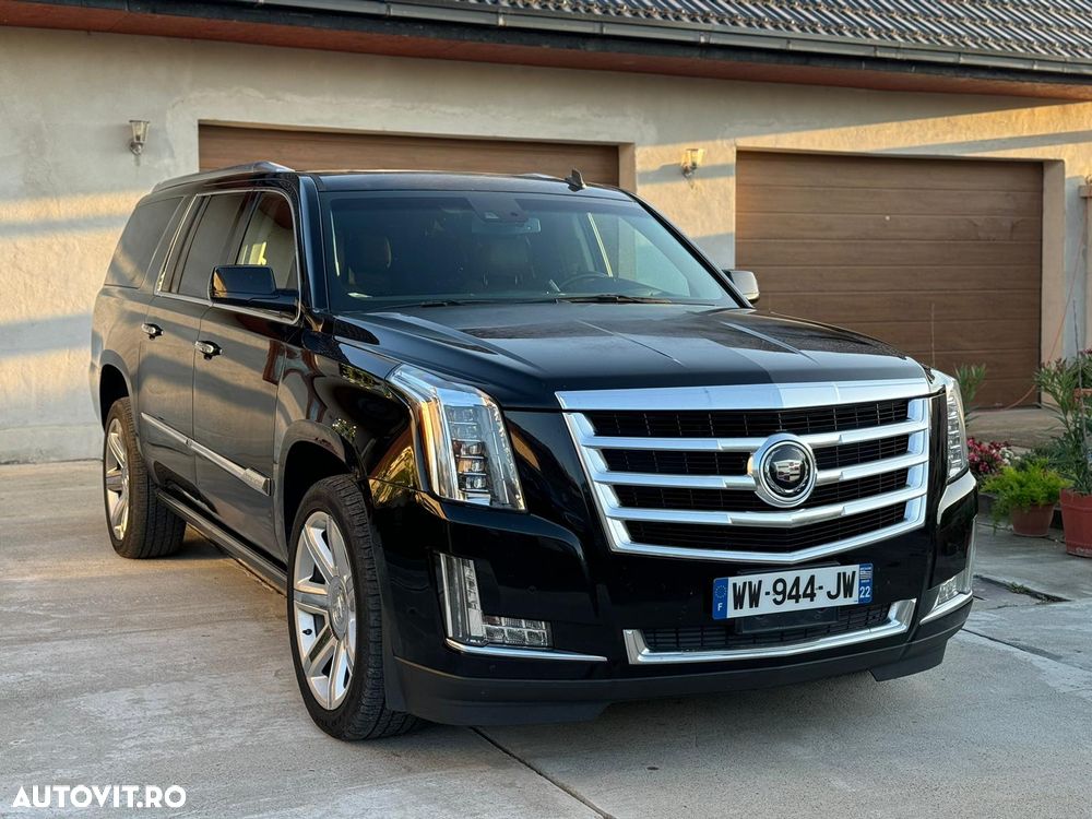 Cadillac Escalade - 3