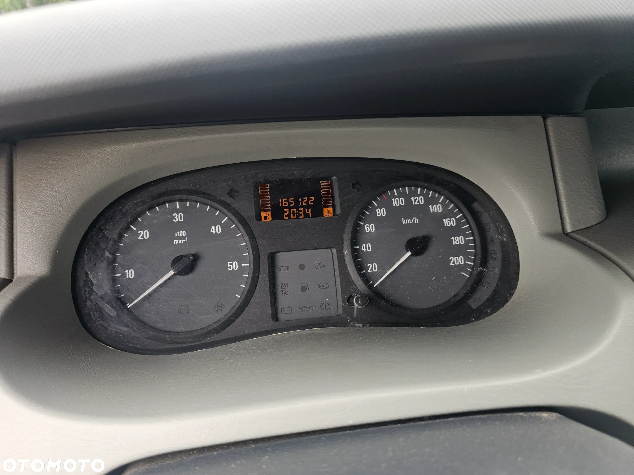 Opel Vivaro - 15