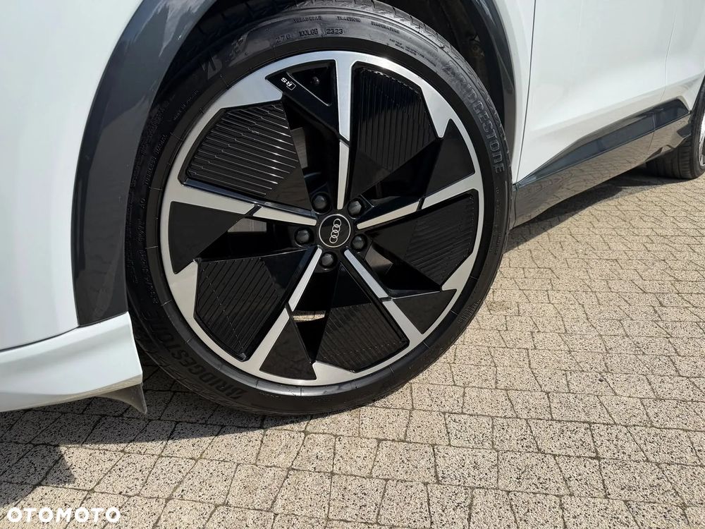 Audi Q4 Sportback e-tron - 8