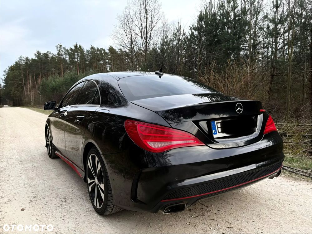 Mercedes-Benz CLA 250 7G-DCT Sport - 4
