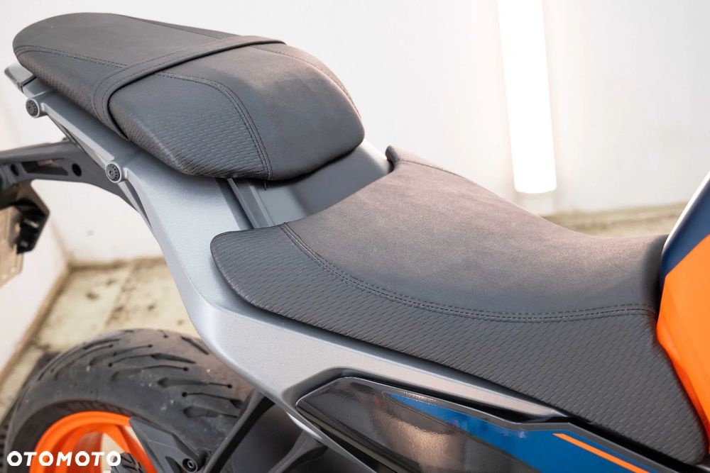 KTM Duke 125 - 19