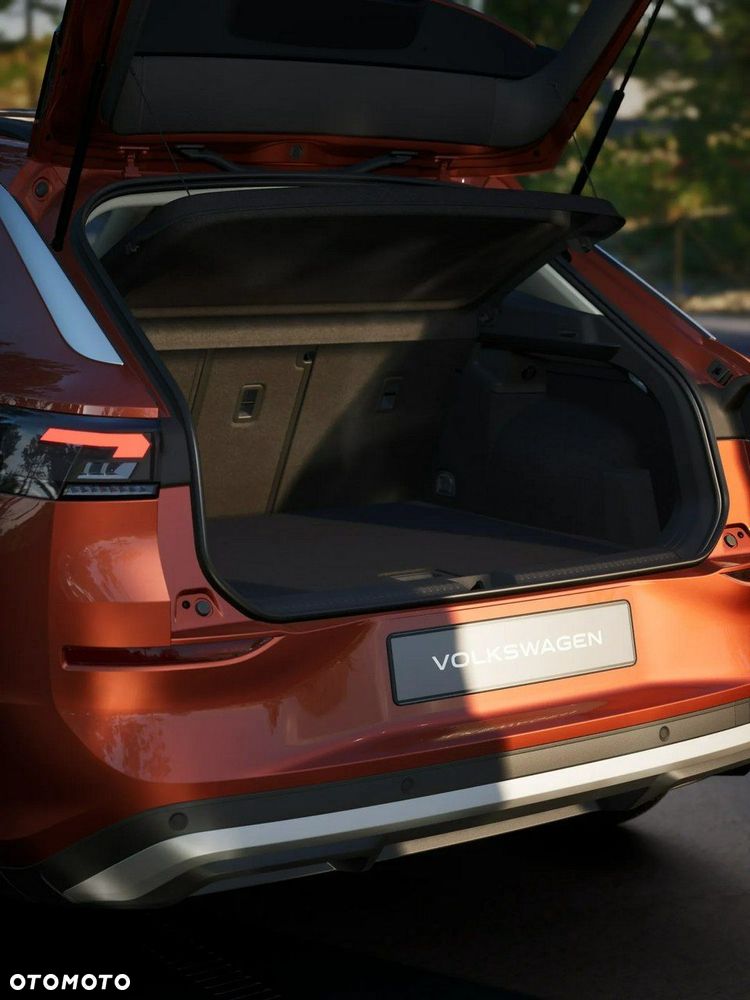 Volkswagen T-Roc - 9