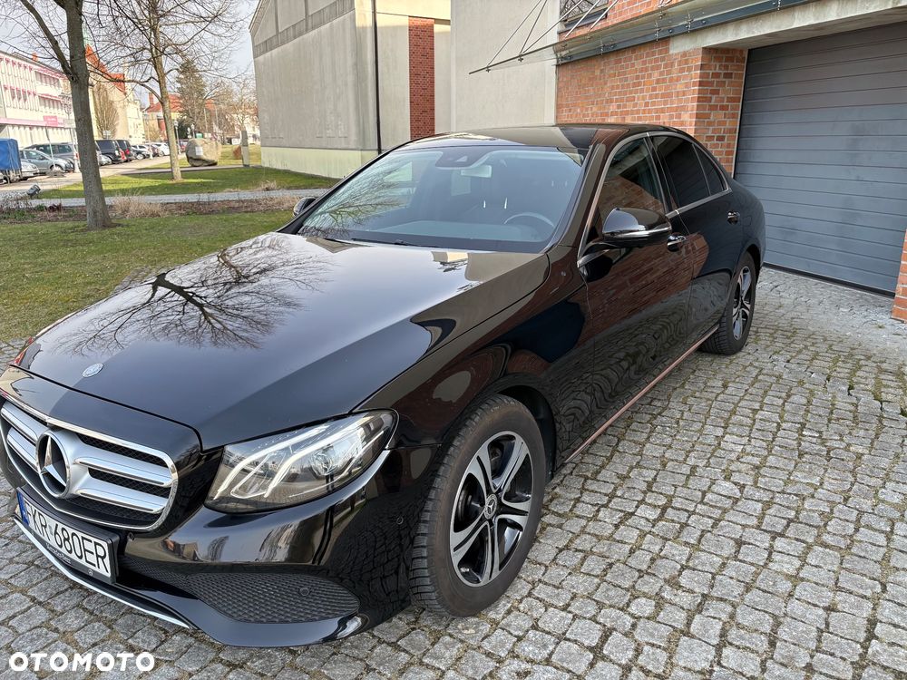 Mercedes-Benz Klasa E 200 4Matic 9G-TRONIC Avantgarde - 14