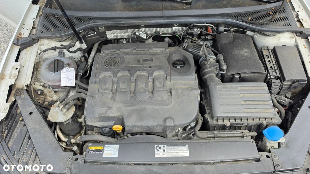 Volkswagen Passat Variant 2.0 TDI (BlueMotion Technology) Trendline - 40