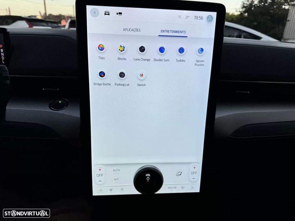 Ford Mustang Mach-E 75.7 kWh Premium AWD - 15