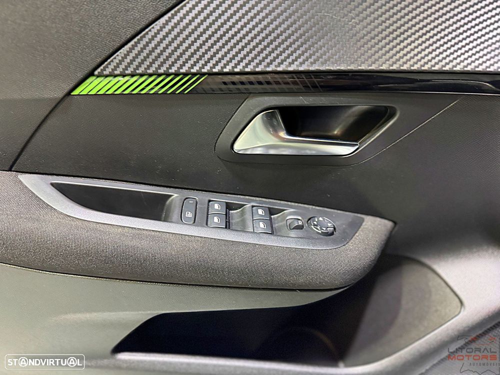 Peugeot 208 1.2 PureTech Like - 18