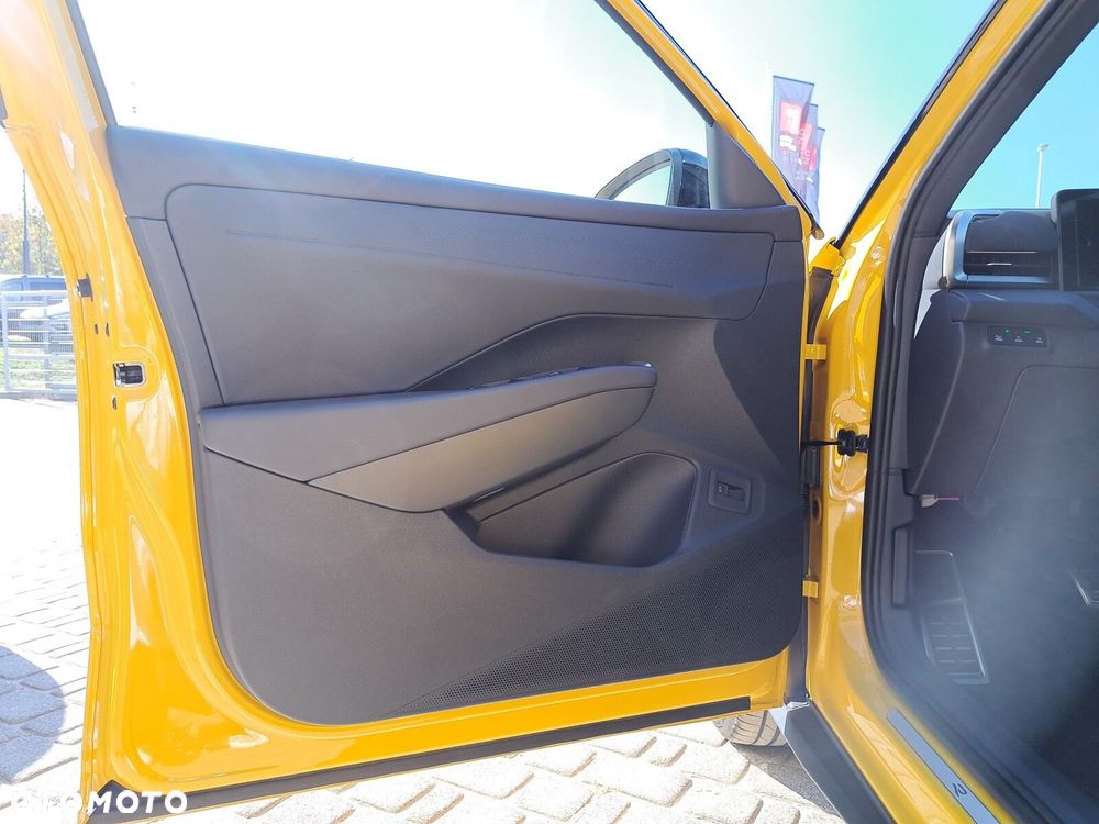 Volkswagen T-Roc 1.5 eTSI R-Line DSG - 13