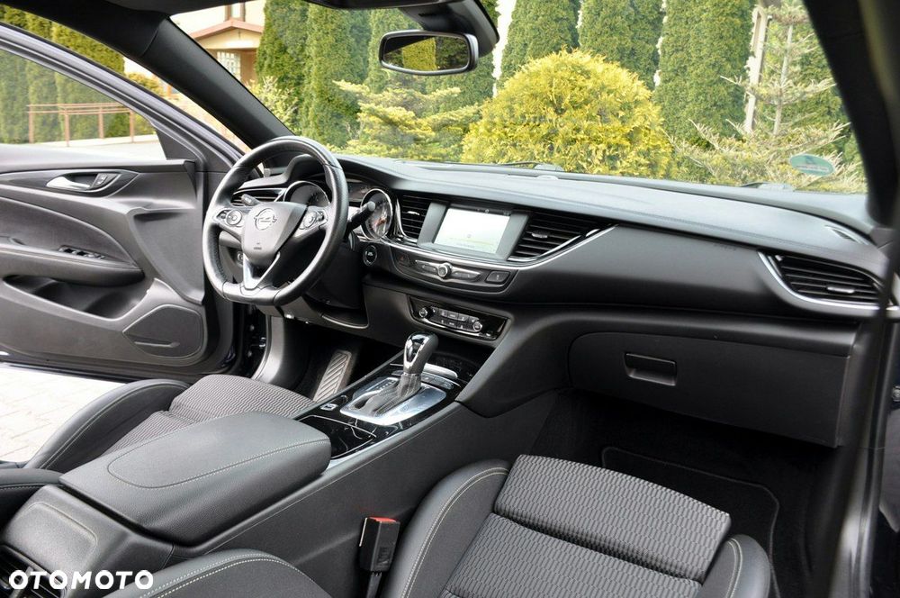 Opel Insignia - 24