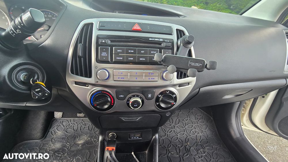 Hyundai i20 1.2 Comfort - 10
