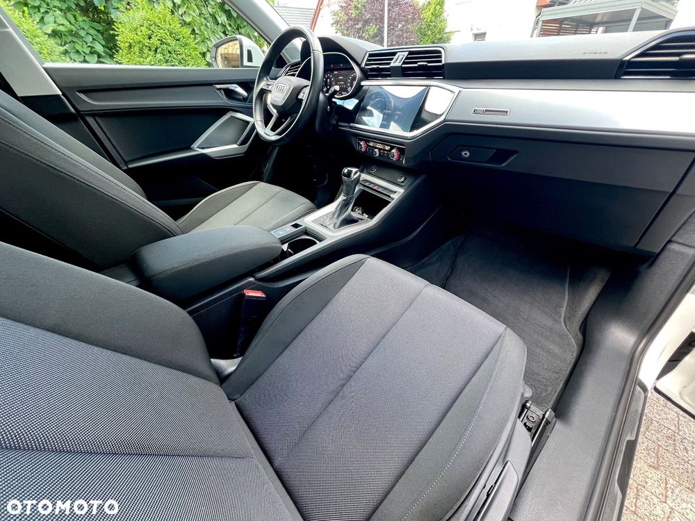 Audi Q3 35 TFSI S tronic - 12