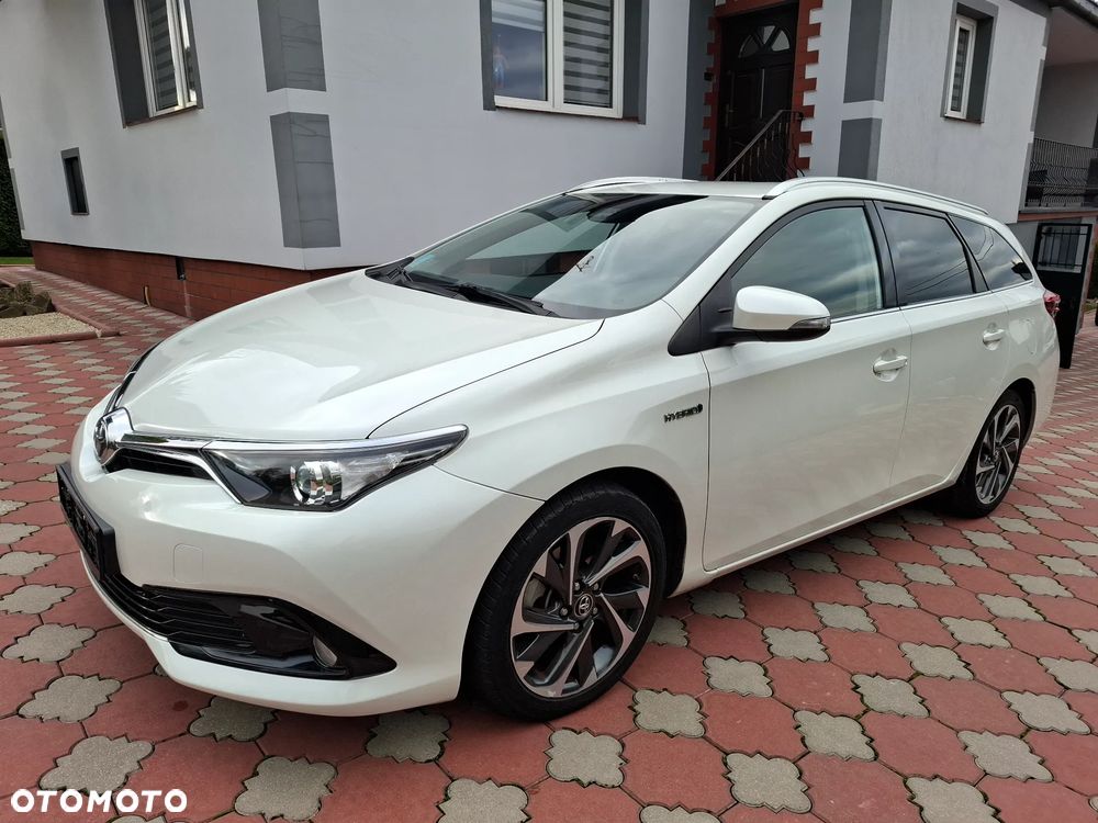 Toyota Auris 1.8 VVT-i Hybrid Automatik Edition S+ - 1