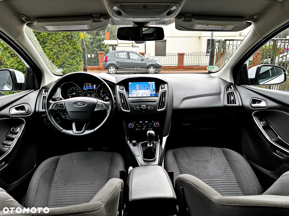 Ford Focus 1.0 EcoBoost Start-Stopp-System TITANIUM STYLE - 6