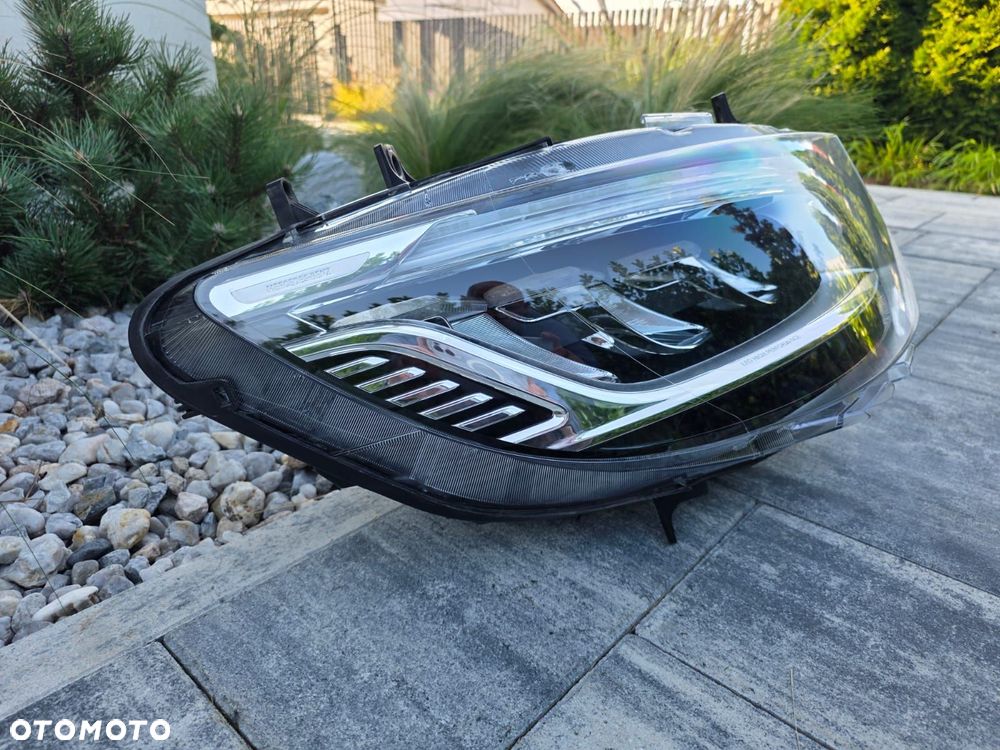 mercedes sprinter 907 w907 910 lampa prawa przód full led performance a9109068200 - 4