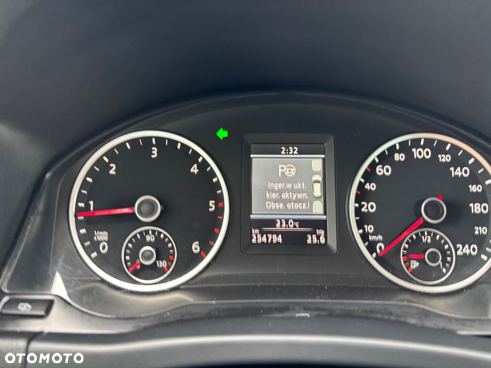 Volkswagen Tiguan 2.0 TDI DPF BlueMotion Technology Trend & Fun - 37