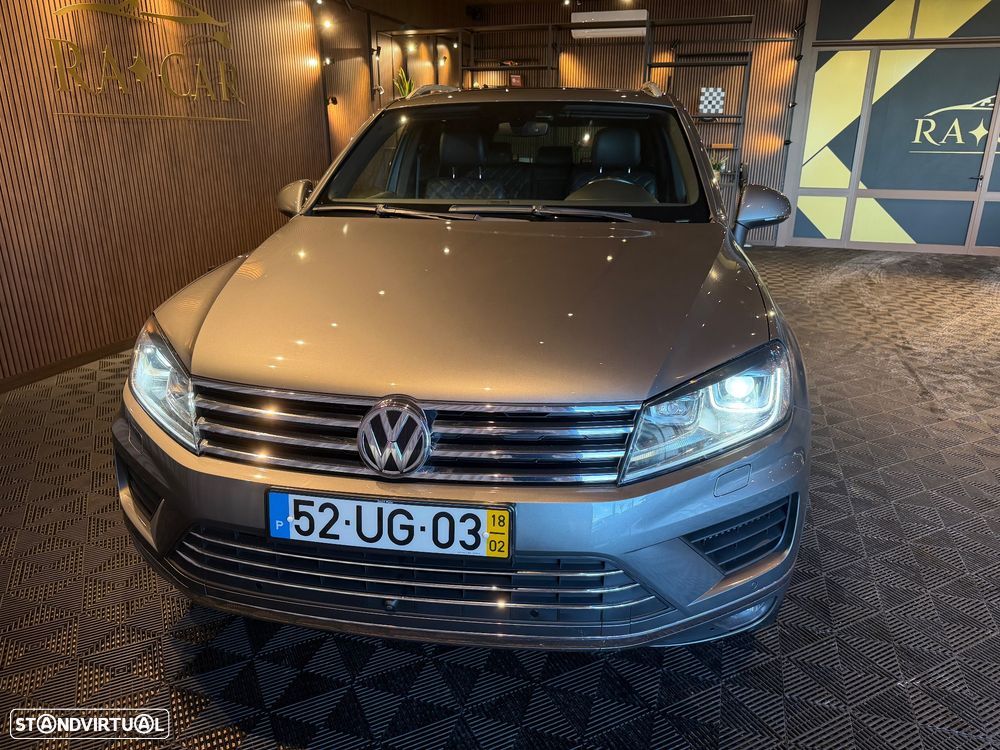 VW Touareg 3.0 TDI V6 Executive Edition - 10