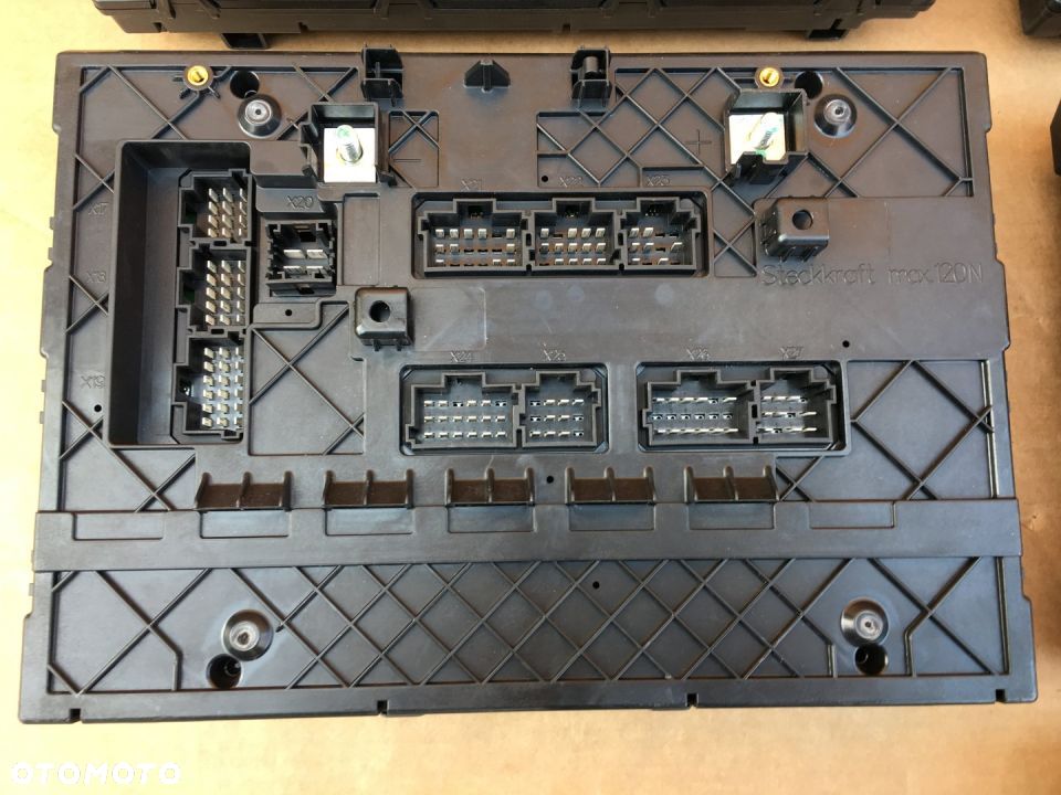 ACTROS MP4 GRUNDMODUL SAM Cabin A0014467258 - 3