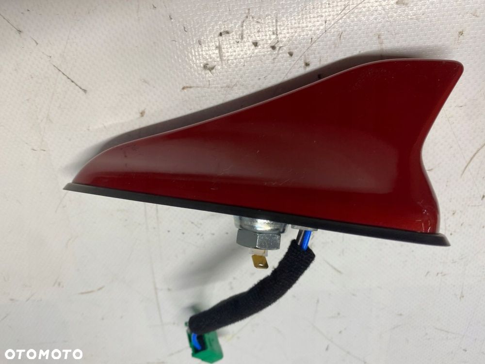 ANTENA DACHOWA NAVI GPS KIA XCEED 17-25 96210-J7700 KOLOR AA9 - 1