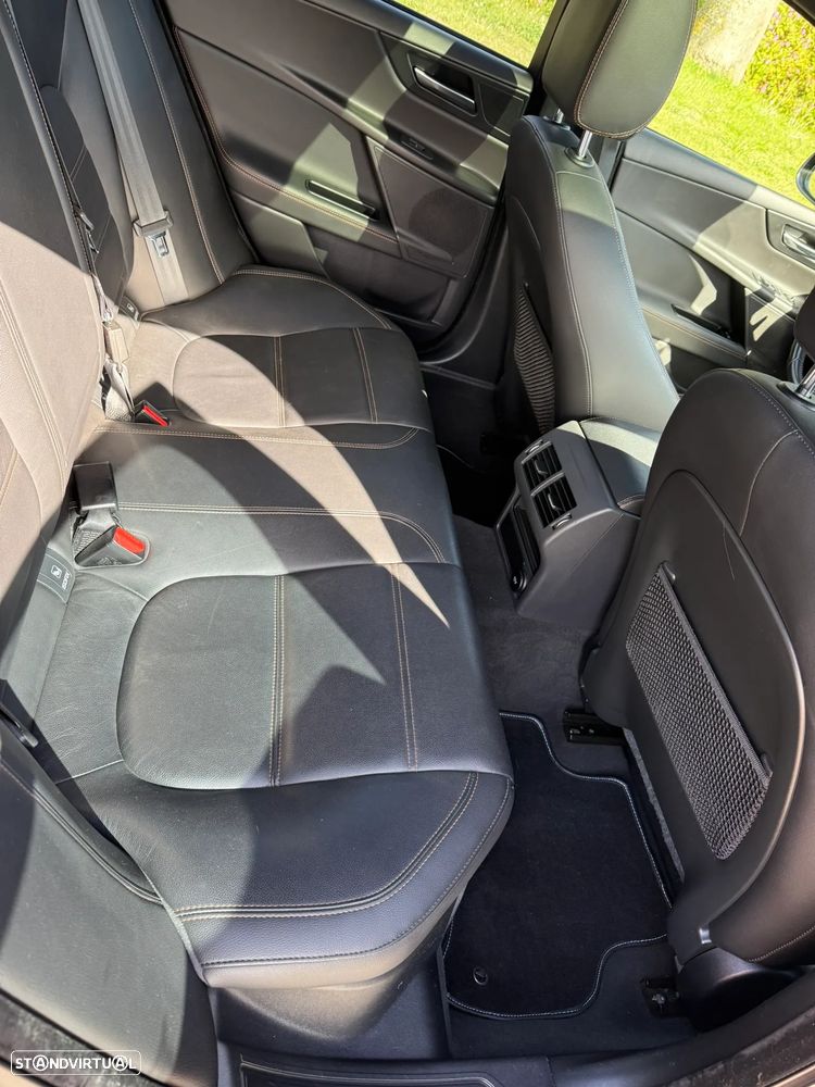 Jaguar XE 20d Aut. R-Sport - 14