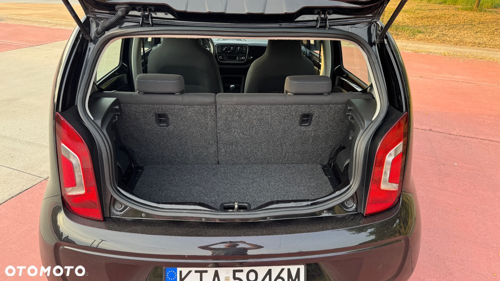 Volkswagen up! high - 8