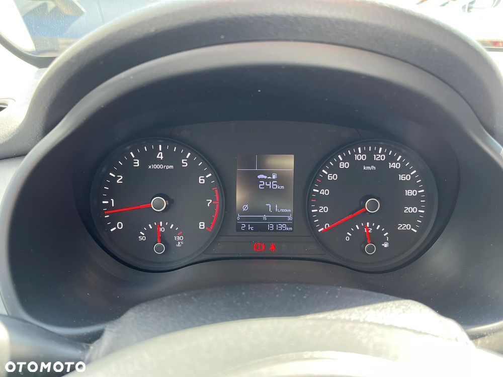 Kia Rio 1.4 L - 14