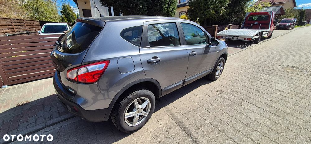 Nissan Qashqai 1.6 dCi DPF acenta - 6