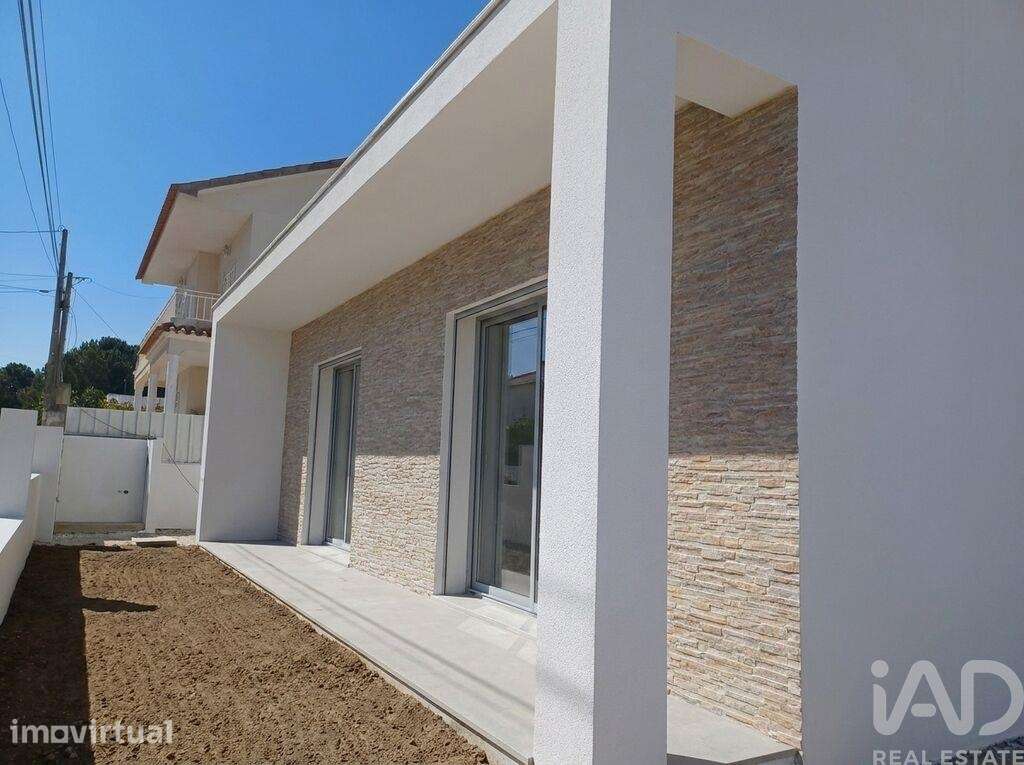 Casa / Villa T4 em Fernão Ferro de 143,00 m2 - Grande imagem: 2/23